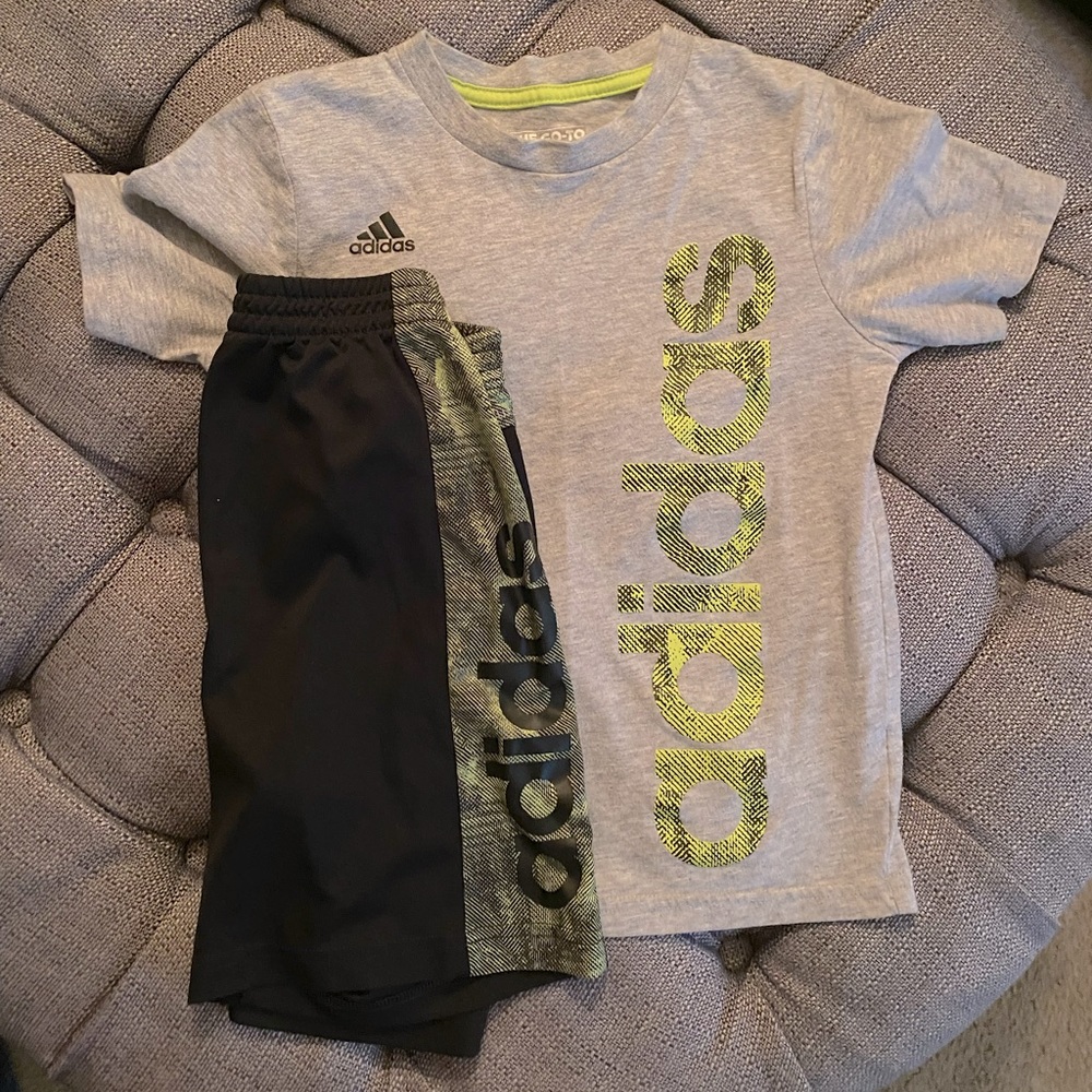 Adidas boys short set